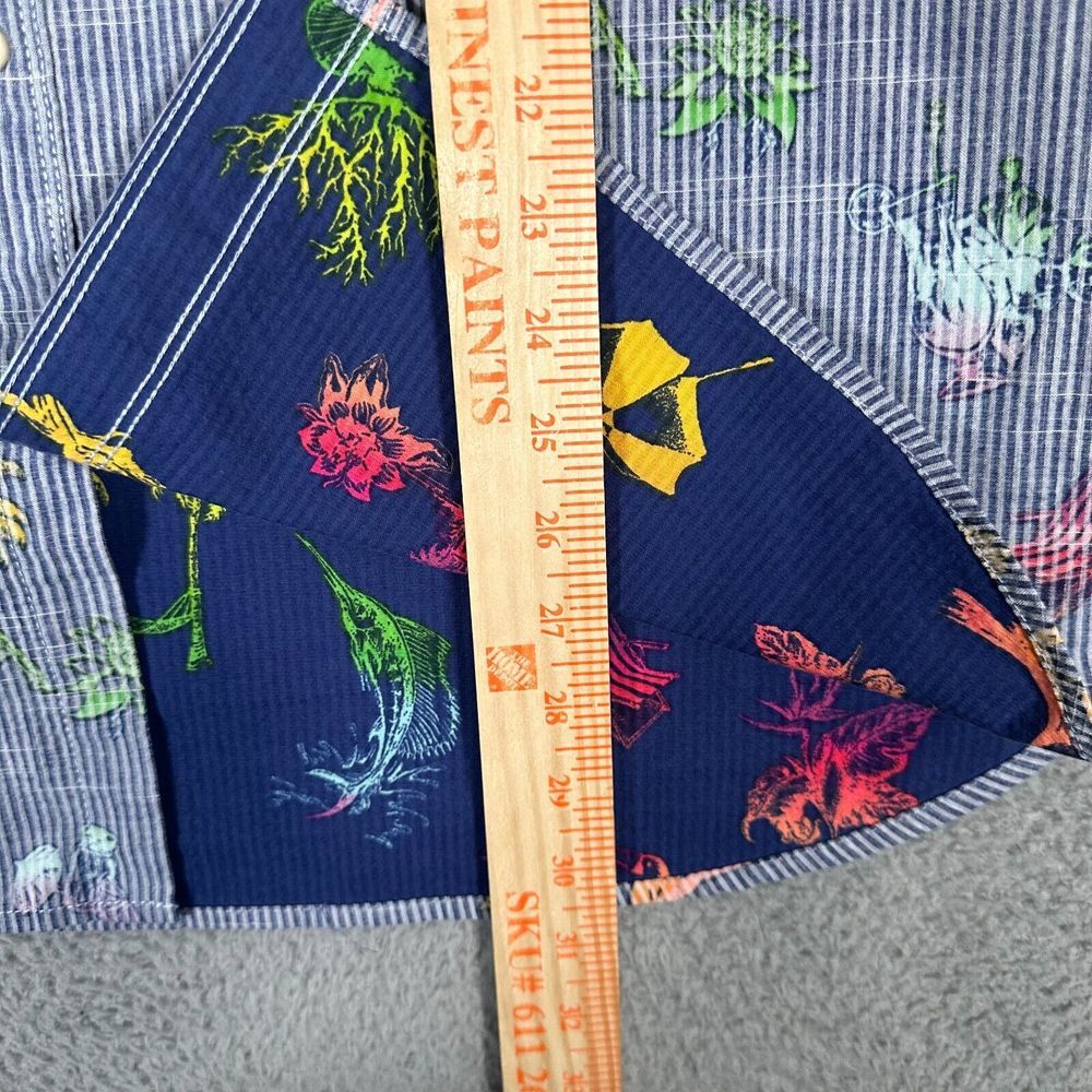 Tommy Bahama‎ Shirt Mens Size Large Blue Reverse Print Beach Hawaiian Button Up - Picture 3 of 7